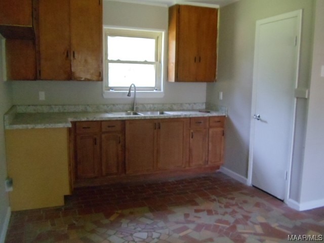 kitchen featuring sink