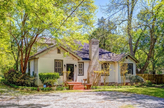 view of front of house