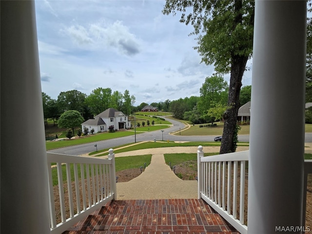 exterior space featuring a lawn