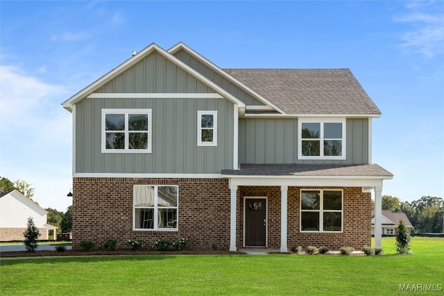 view of front of property with a front yard