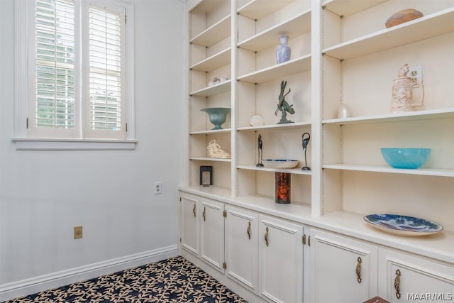 room details with baseboards