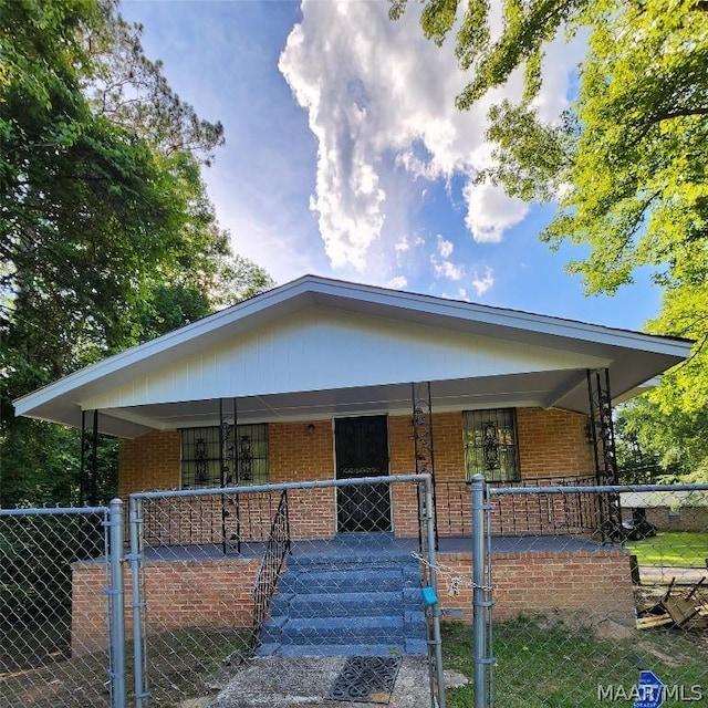 view of front of property featuring a porch