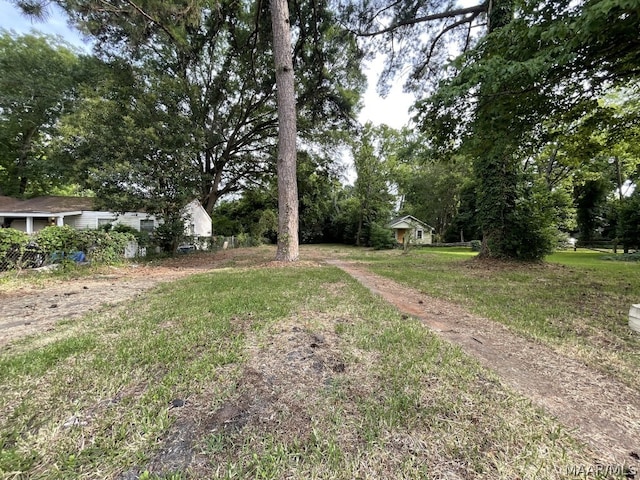 Listing photo 2 for 2060 Miller St, Montgomery AL 36108