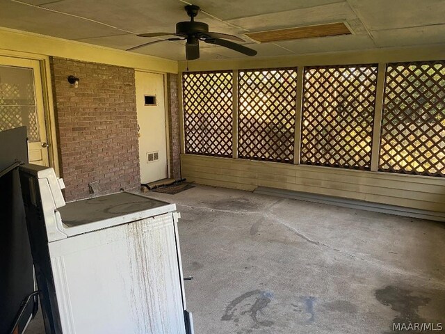 view of patio featuring ceiling fan and washer / clothes dryer