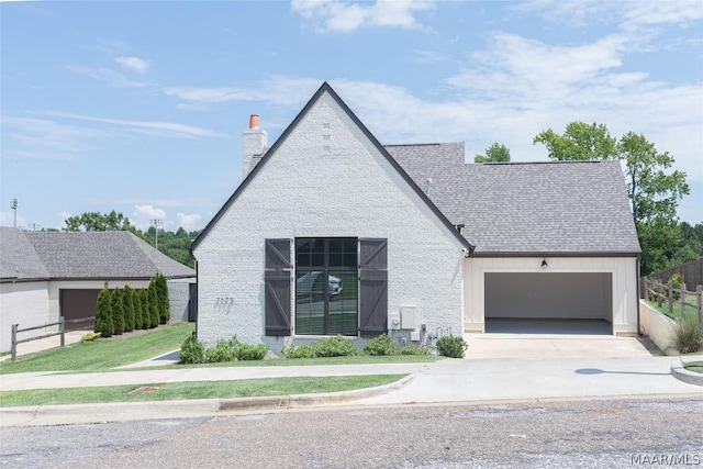 view of front facade with a garage