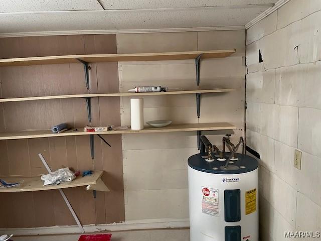 1949 Johnson St, Montgomery, AL 36110 - utilities with electric water heater