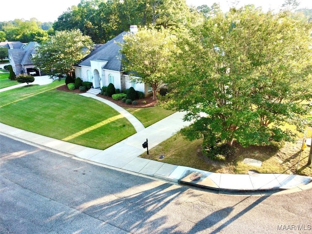 view of front of house with a front yard