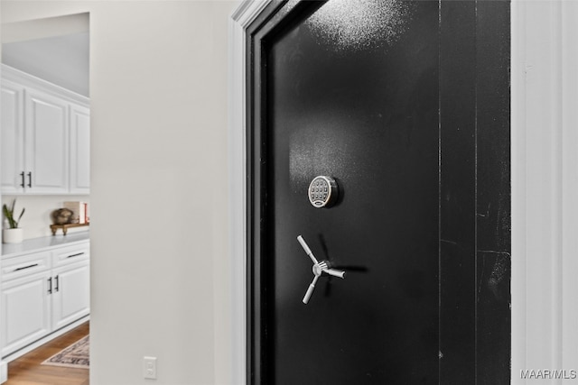 room details featuring wood-type flooring