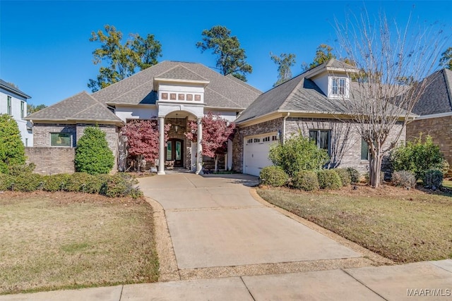 view of front of house with a front yard