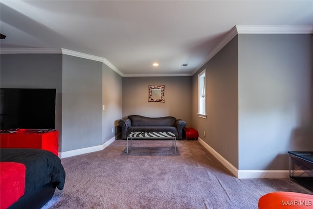 living area featuring crown molding and carpet floors