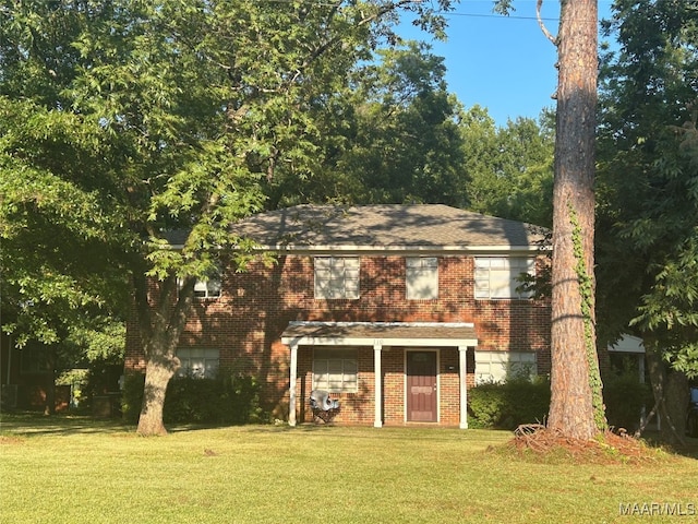 exterior space featuring a front yard