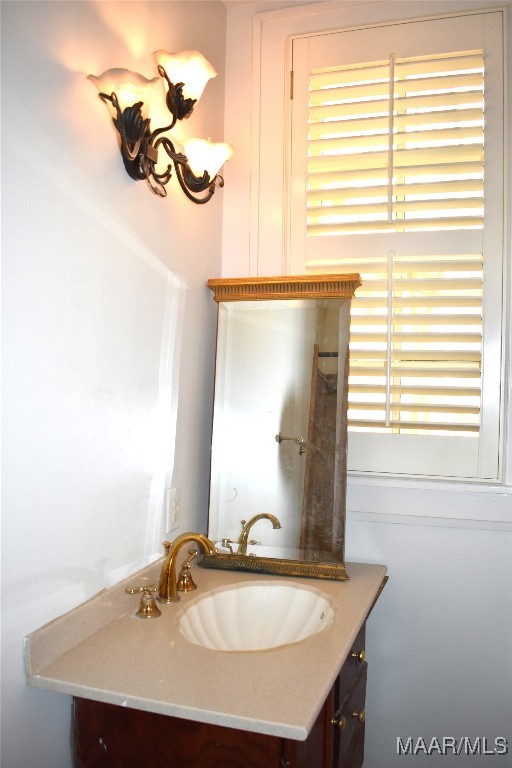 bathroom with vanity