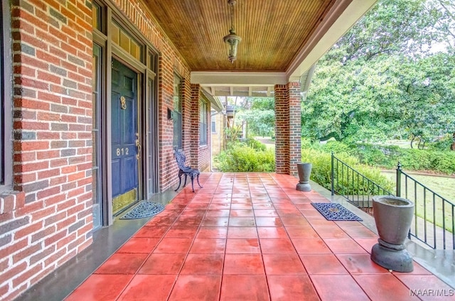 view of patio / terrace with covered porch