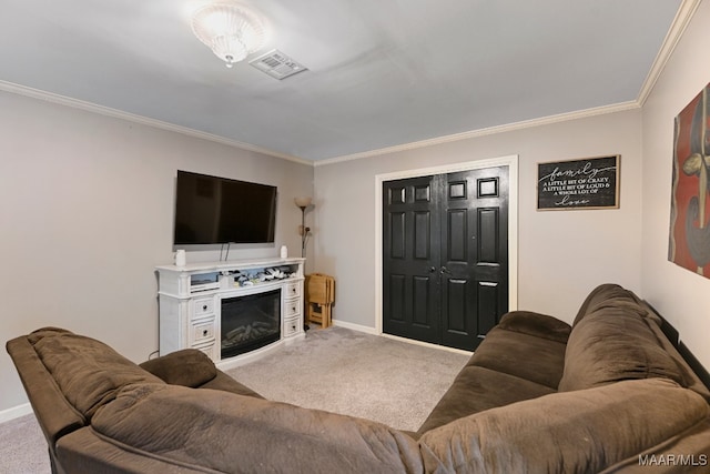 carpeted living room featuring crown molding