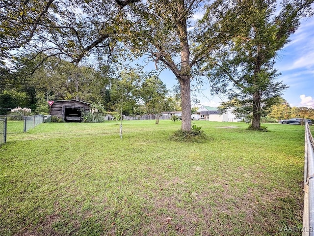 view of yard with a carport