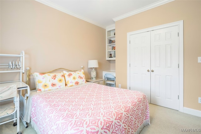 bedroom featuring light carpet, a closet, and crown molding