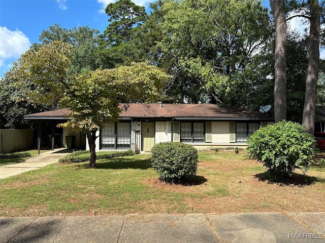 view of front of home with a front yard