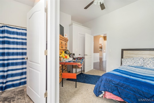 bedroom featuring ceiling fan and carpet flooring