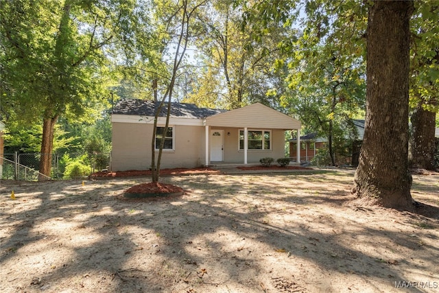 view of front of property