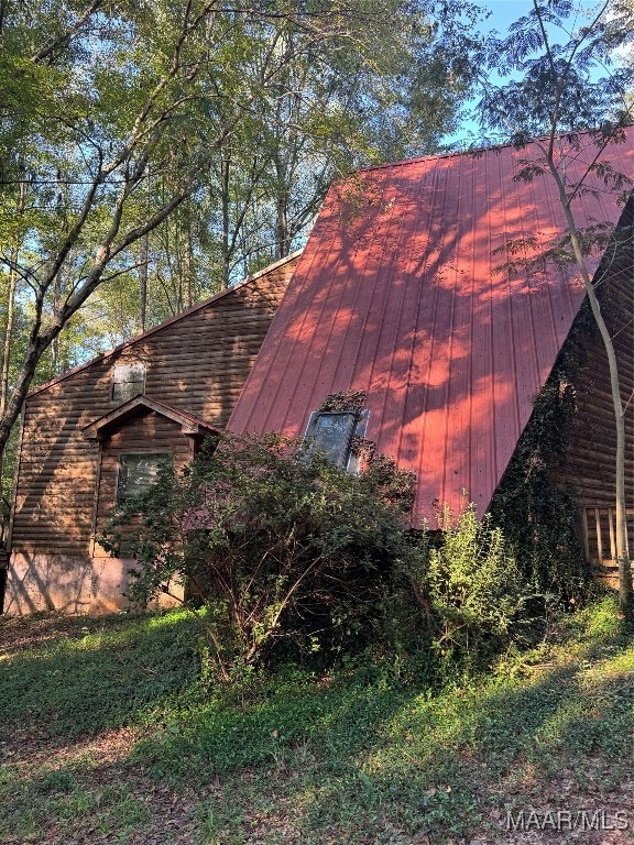 view of property exterior