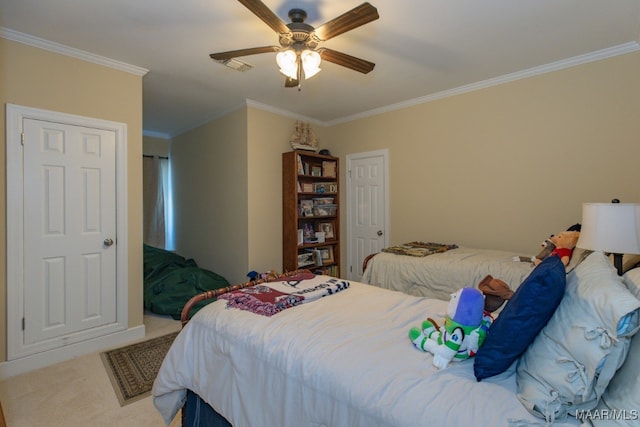 bedroom with ornamental molding, light carpet, and ceiling fan