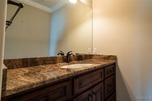 156 Walnut Point Dr, Wetumpka, AL 36093 - bathroom with crown molding and vanity