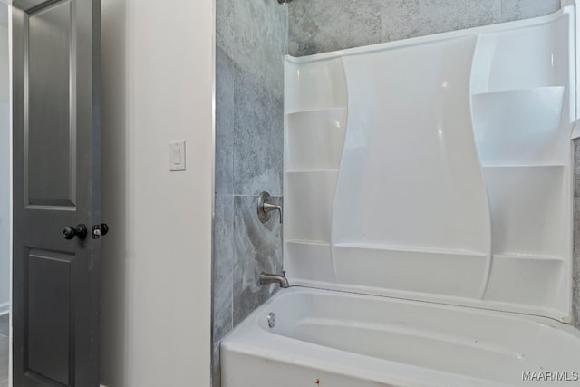 bathroom featuring shower / bathing tub combination