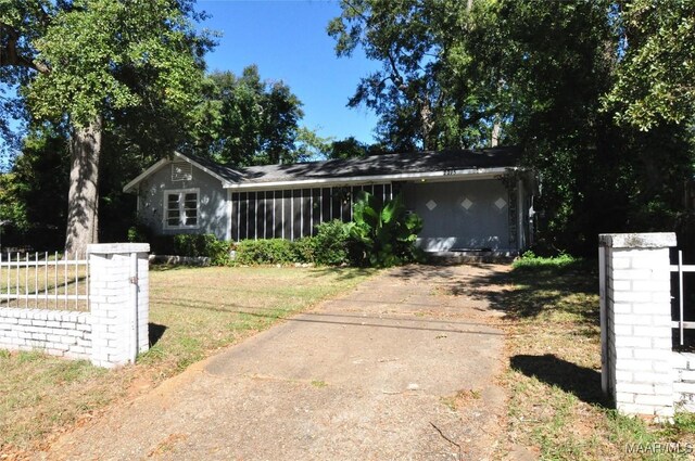 2215 Greenville St, Montgomery, AL 36107 - photo 1
