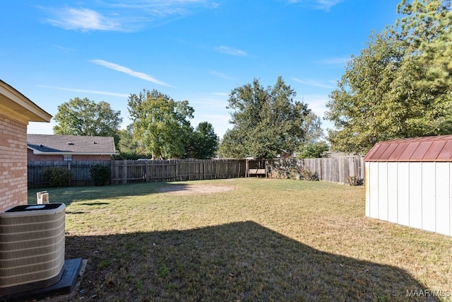 view of yard with central AC unit