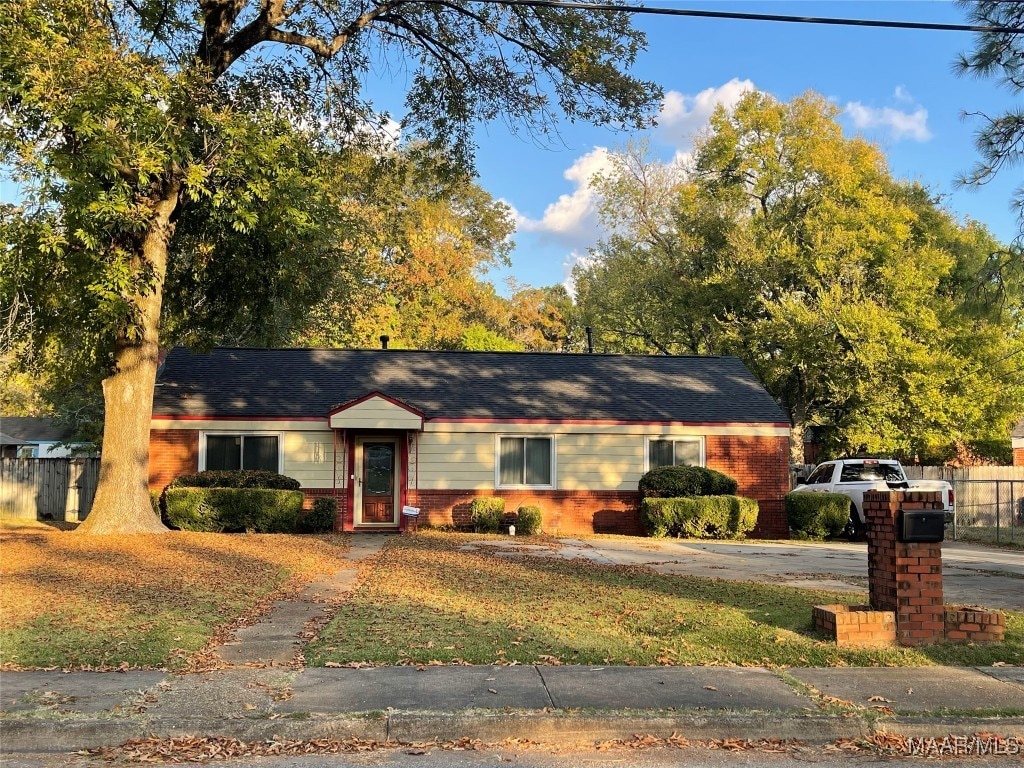 view of front of home