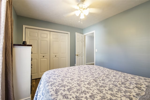 bedroom featuring a closet and ceiling fan