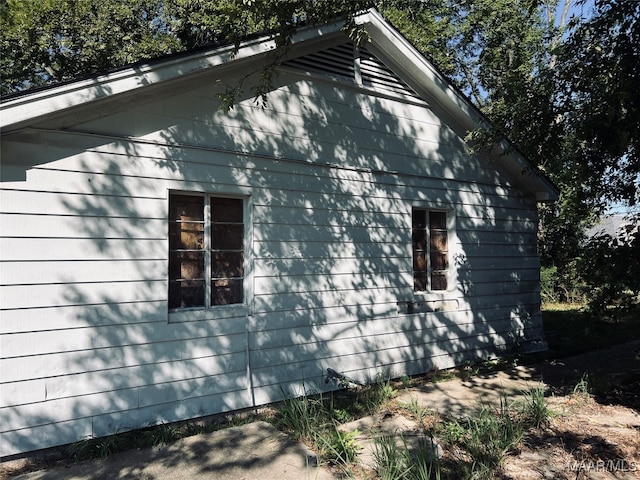 view of home's exterior