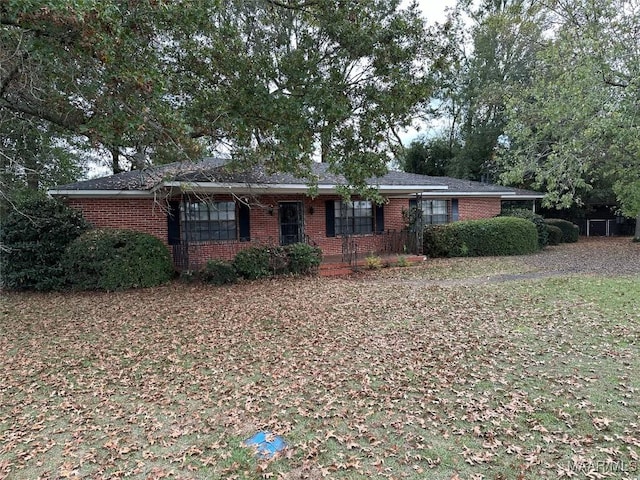 225 Merrimac Dr, Selma, AL 36701 - ranch-style house featuring brick siding