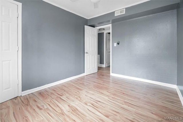 170 W S Blvd, Montgomery, AL 36105 - unfurnished room featuring ornamental molding, baseboards, light wood-style floors, and ceiling fan