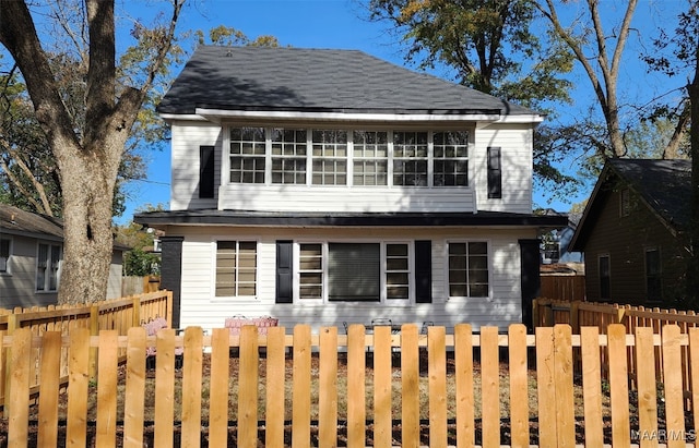 view of front of property