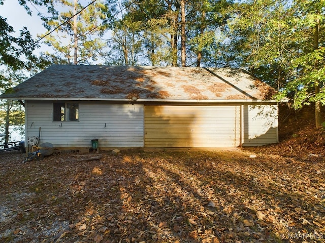 983 Lake Haven Dr, Deatsville, AL 36022 - view of garage