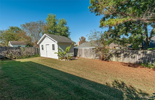 view of yard with a shed