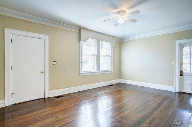 entryway featuring dark hardwood / wood-style floors, ceiling fan, and ornamental molding