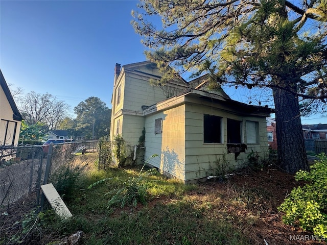 view of side of property