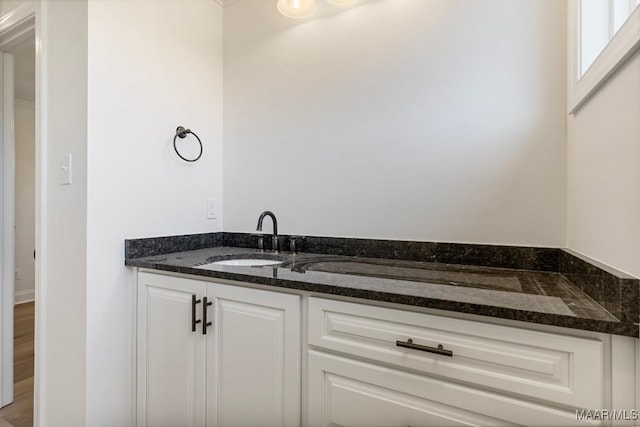 2524 Crenshaw Close Ct S, Montgomery, AL 36106 - bathroom with vanity