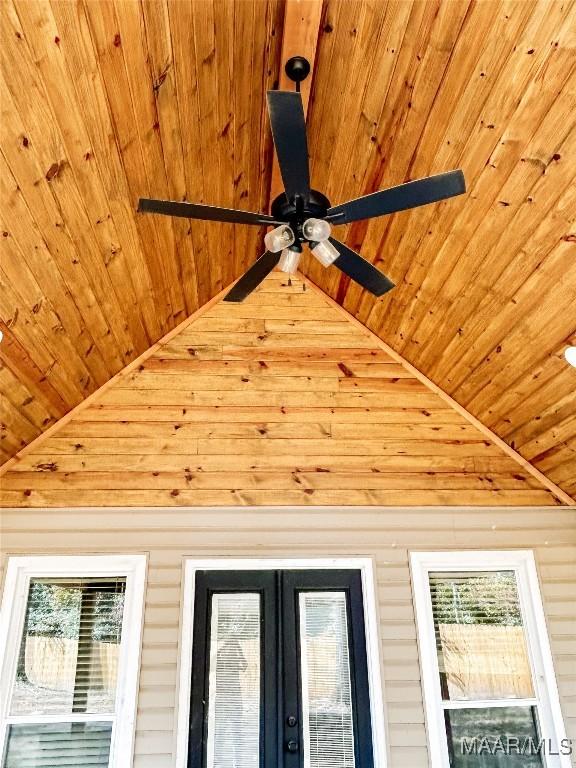 103 Wilkins Rd, Selma, AL 36701 - detailed view of a ceiling fan