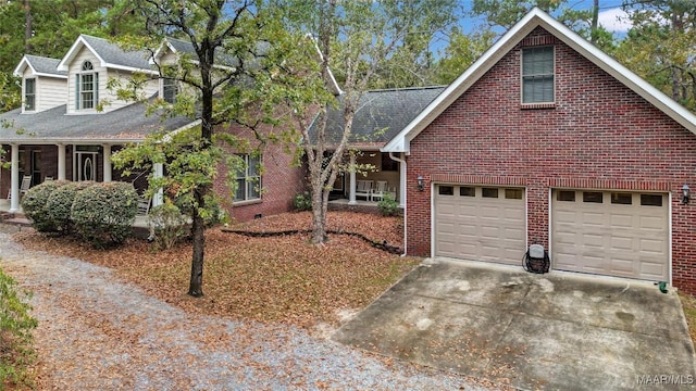 view of front facade with a garage