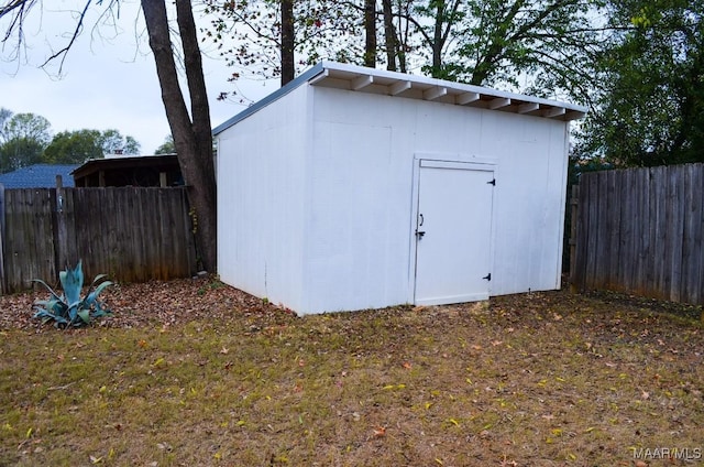 view of outdoor structure