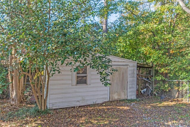 view of outbuilding