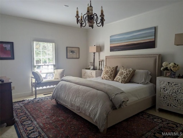 bedroom with carpet flooring, an inviting chandelier, and crown molding