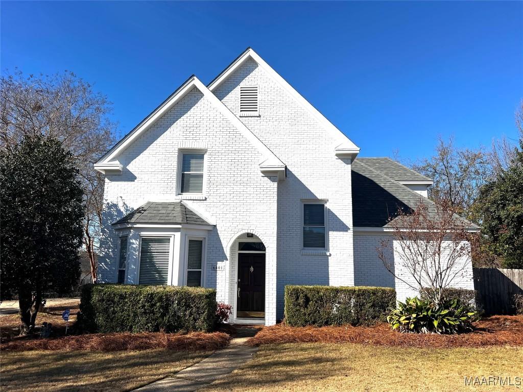 view of front property with a front yard