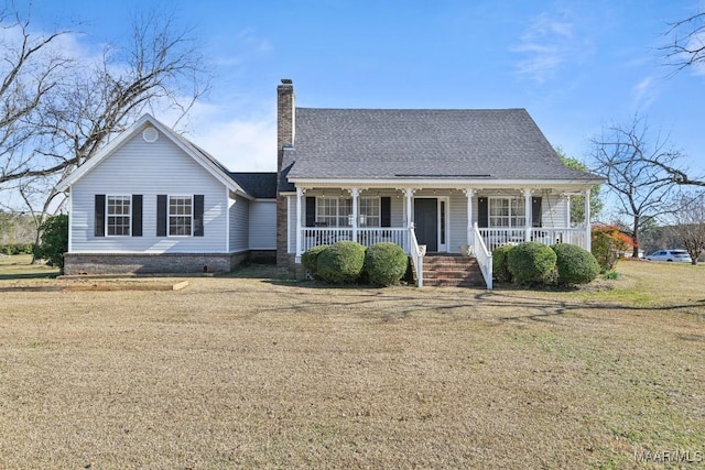 view of front of home featuring a porch and a front yard