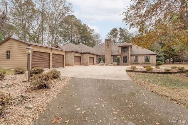 view of front of home featuring a garage