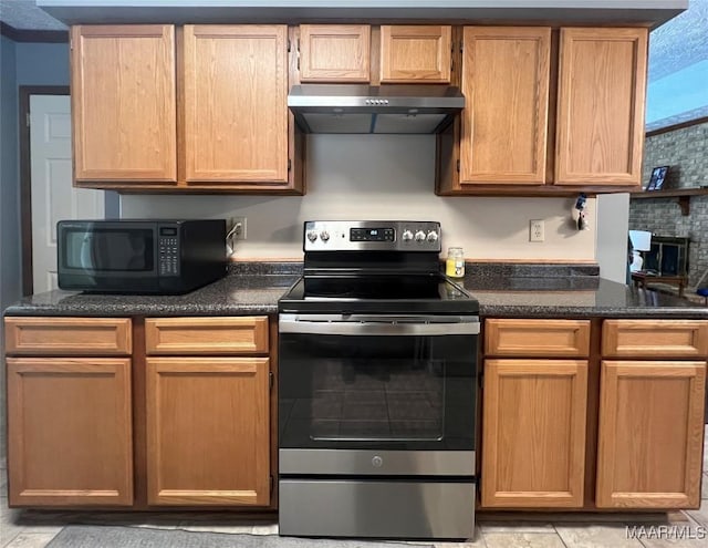 kitchen featuring stainless steel range with electric cooktop