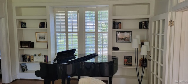 835 Park Ave, Montgomery, AL 36106 - misc room featuring built in shelves